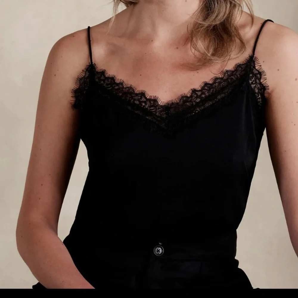 Banana Republic Womens Black Lace Trim V-Neck Camisole Cami Tank Top Small S